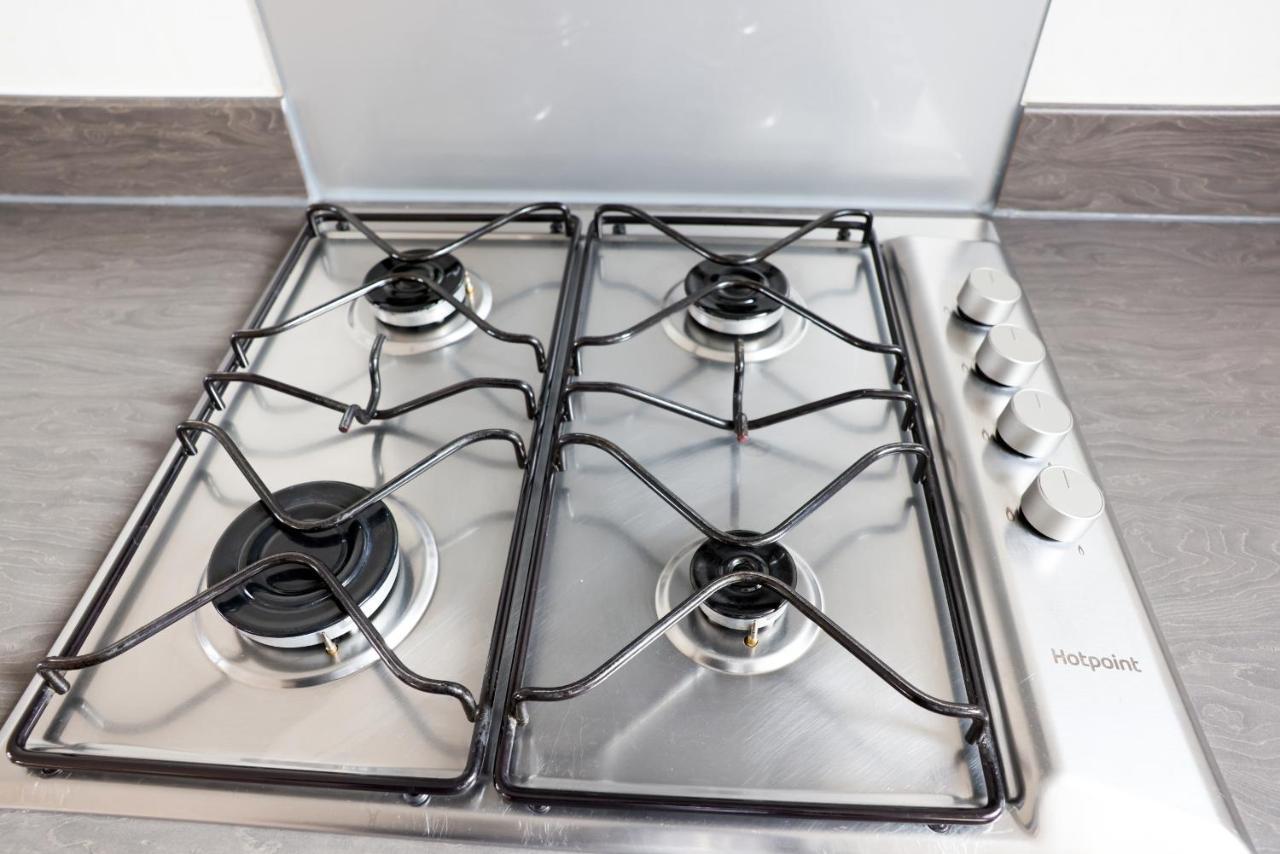Stunning Two-Bedroom Apartment At A3Ree, Free Parking, Near Cribbs Causeway Mall Bristol Zewnętrze zdjęcie