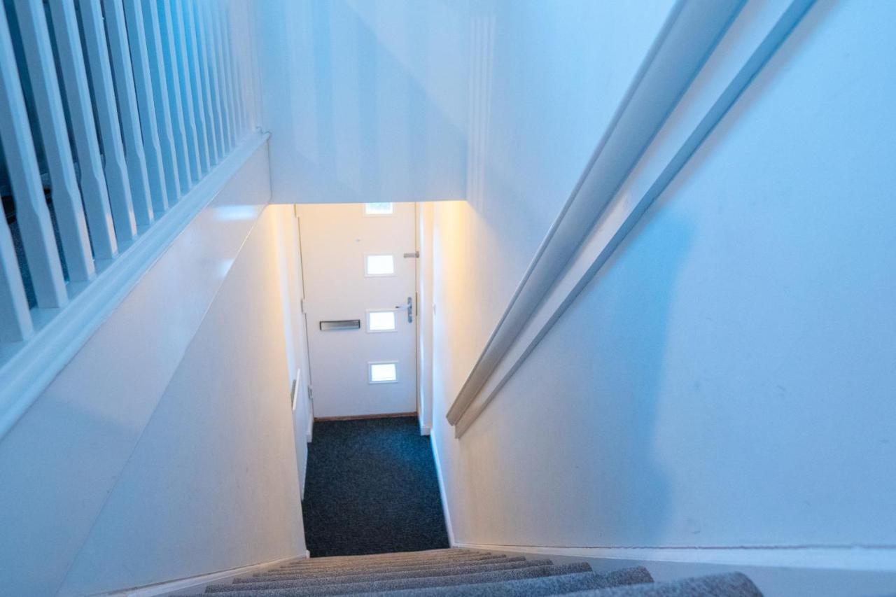 Stunning Two-Bedroom Apartment At A3Ree, Free Parking, Near Cribbs Causeway Mall Bristol Zewnętrze zdjęcie